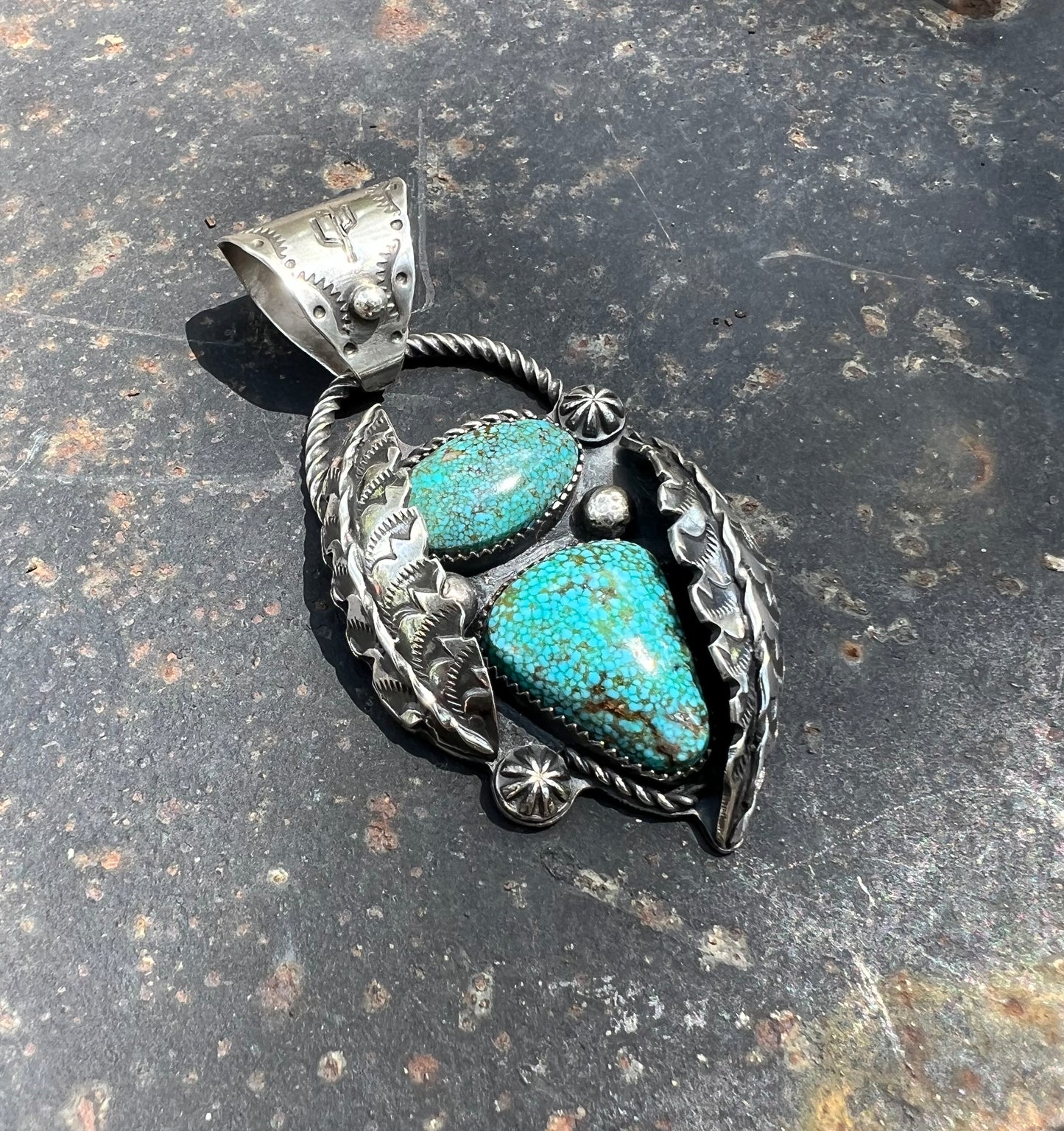 Kingman Leaf Pendant