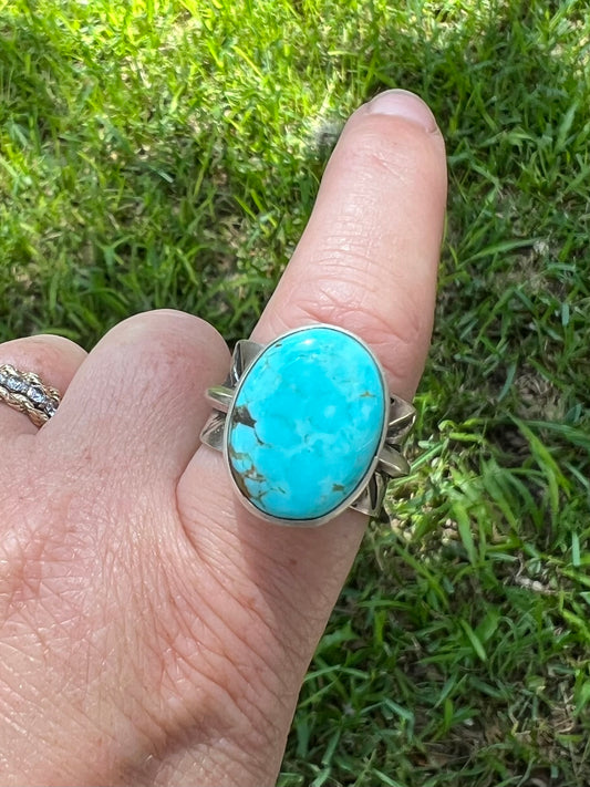 Oval Kingman + Stamped Wide Band
